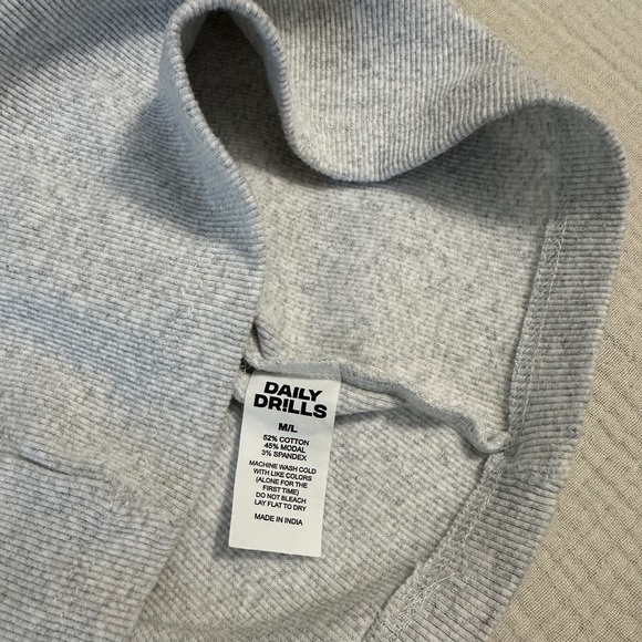 NWOT Daily Drills Grey Tank Top - Picture 7 of 8